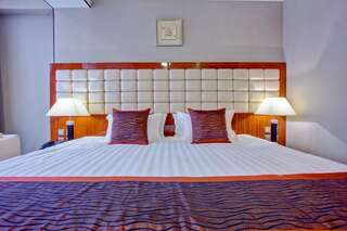 Отель Hotel Lulu Бишкек Двухместный номер с 1 кроватью-4