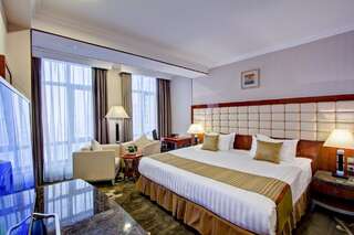 Отель Hotel Lulu Бишкек Двухместный номер с 1 кроватью и балконом-4