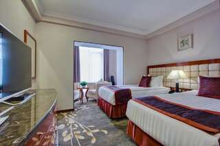 Отель Hotel Lulu Бишкек Двухместный номер с 2 отдельными кроватями-1